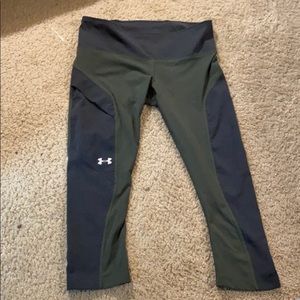 Under Armour Cropped Leggings